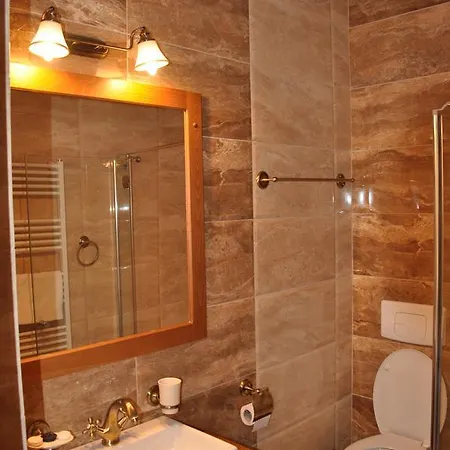 Anna Aparthotel Malnas Bai