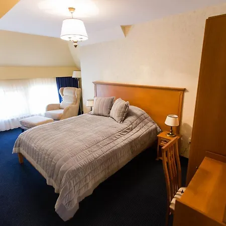 Aparthotel Anna Malnas Bai